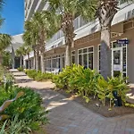 Laketown Wharf 1025