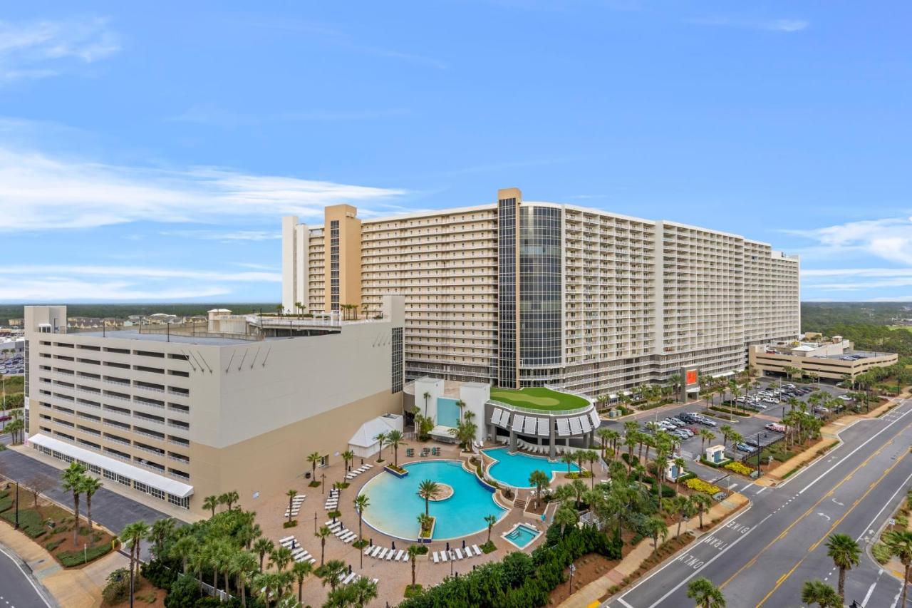 Laketown Wharf 1025 Apartment